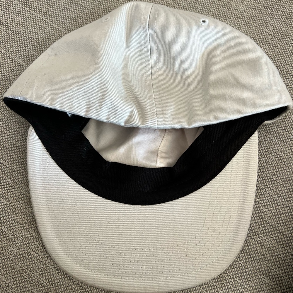 Supreme | Light Gray “Medium” Fitted Cap - Picture 3 of 4